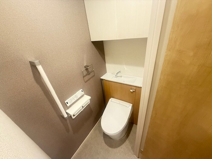 物件内観写真14　(トイレ)