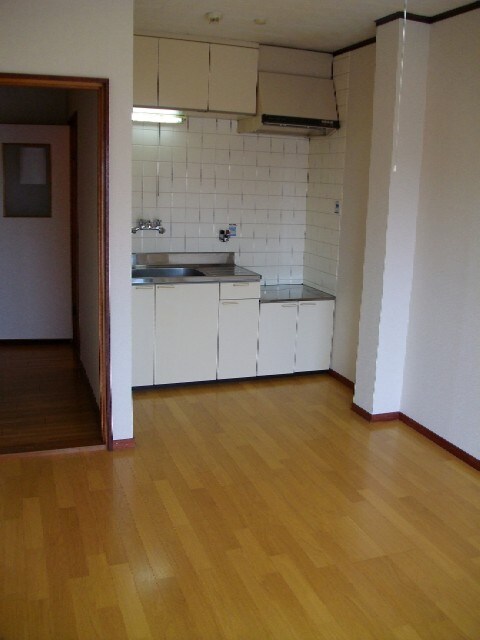 物件内観写真4　(居室)