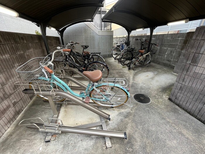 物件外観写真6　(同型モデル)