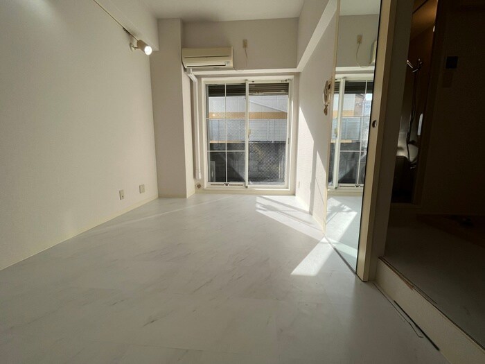 物件内観写真13　(居室)