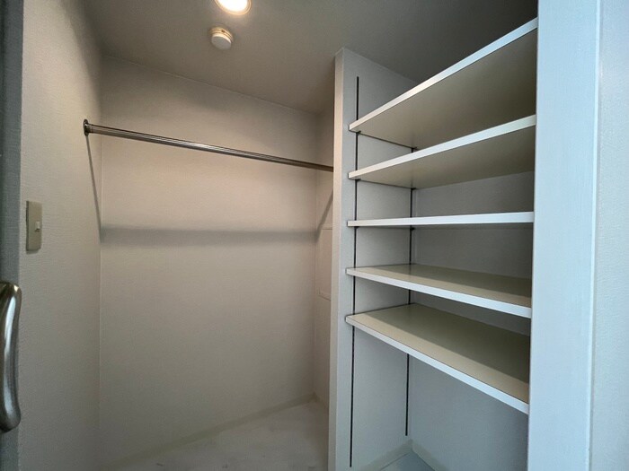 物件内観写真14　(収納)