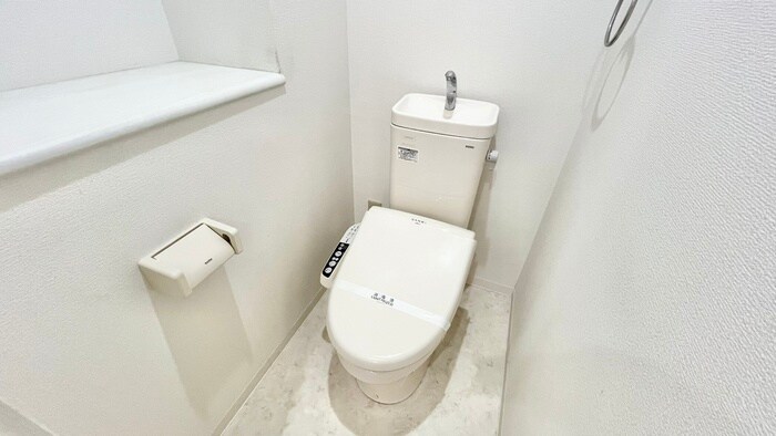 物件内観写真13　(トイレ)