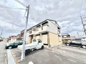 パレス守山外観写真