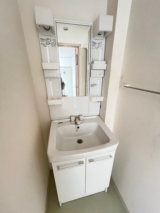 物件内観写真7　(洗面)