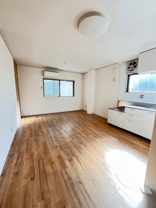 物件内観写真11　(居室)