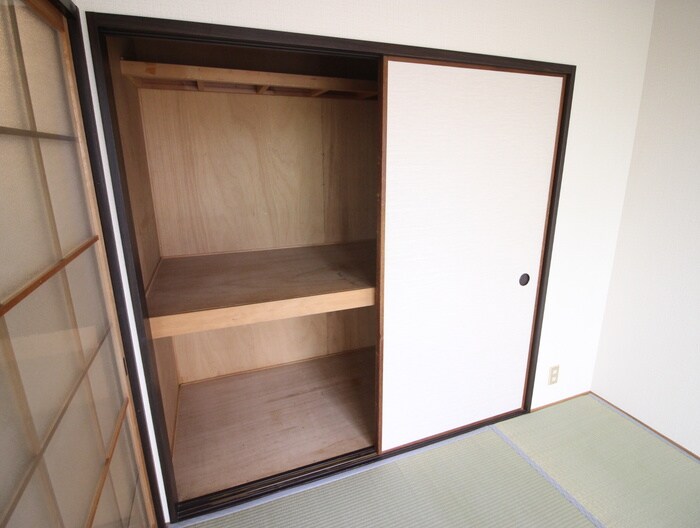 物件内観写真21　(収納)