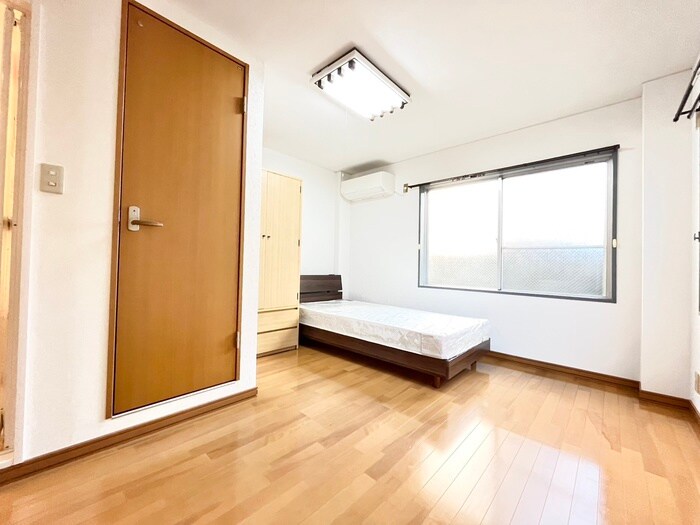 物件内観写真7　(居室)