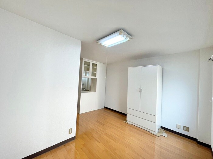 物件内観写真9　(居室)