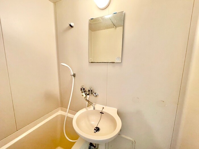 物件内観写真12　(洗面)