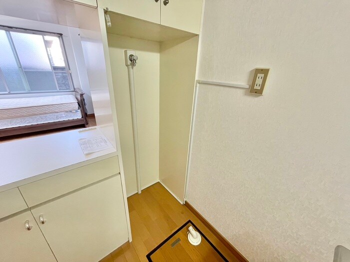 物件内観写真17　(洗濯機置場)