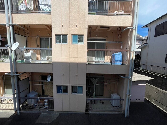 物件内観写真21　(室内からの展望)