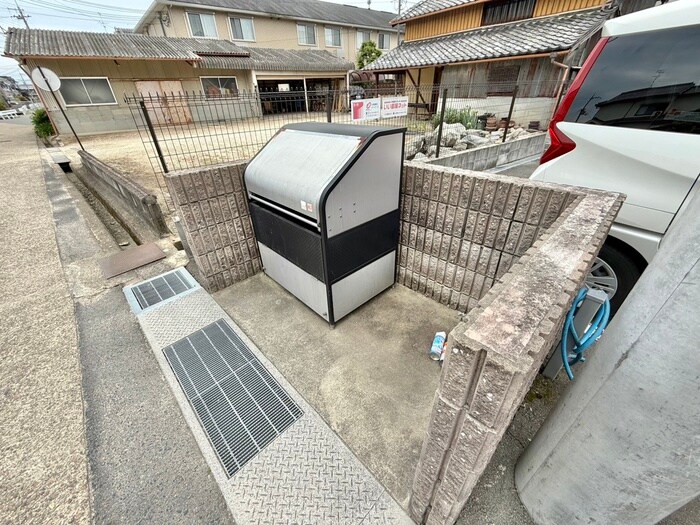 物件外観写真3　(建物設備)