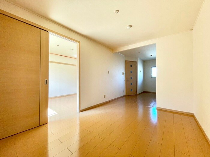 物件内観写真9　(居室)