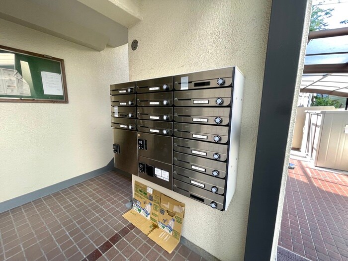 物件外観写真4　(建物設備)