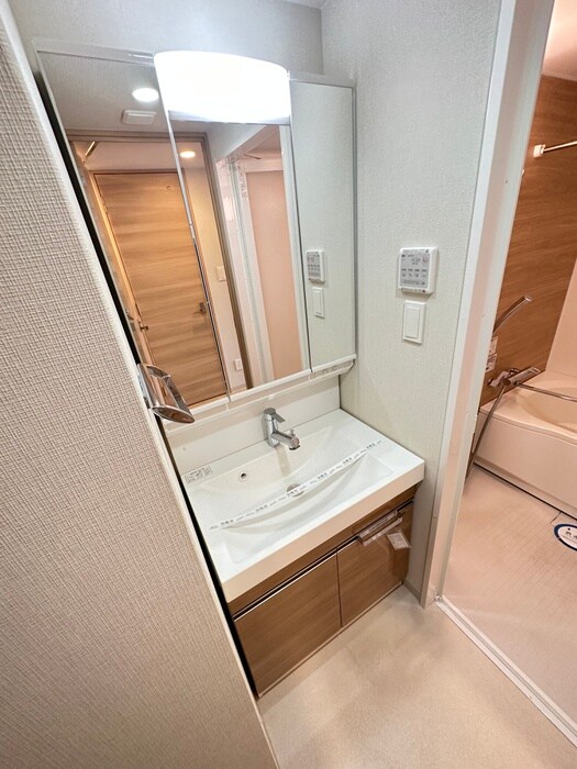 物件内観写真11　(洗面)