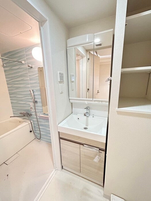 物件内観写真11　(洗面)