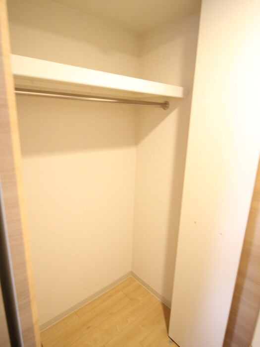 物件内観写真12　(収納)
