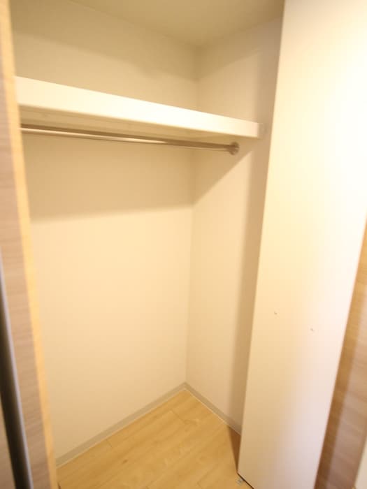 物件内観写真12　(収納)