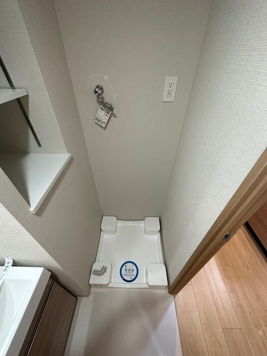 物件内観写真13　(洗濯機置場)