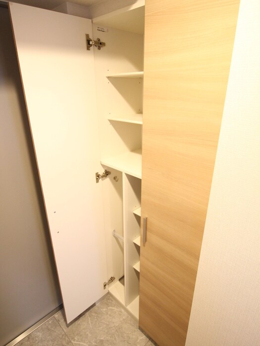 物件内観写真14　(靴箱)