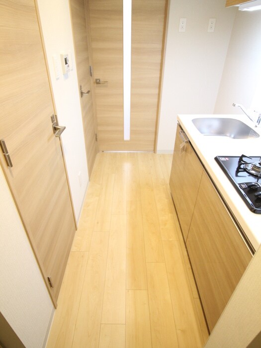 物件内観写真17　(廊下)