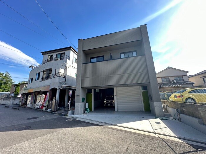 物件外観写真2　(外観写真)