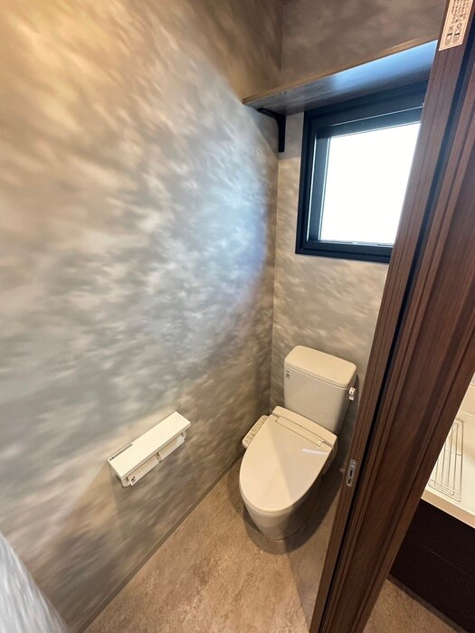 物件内観写真8　(トイレ)