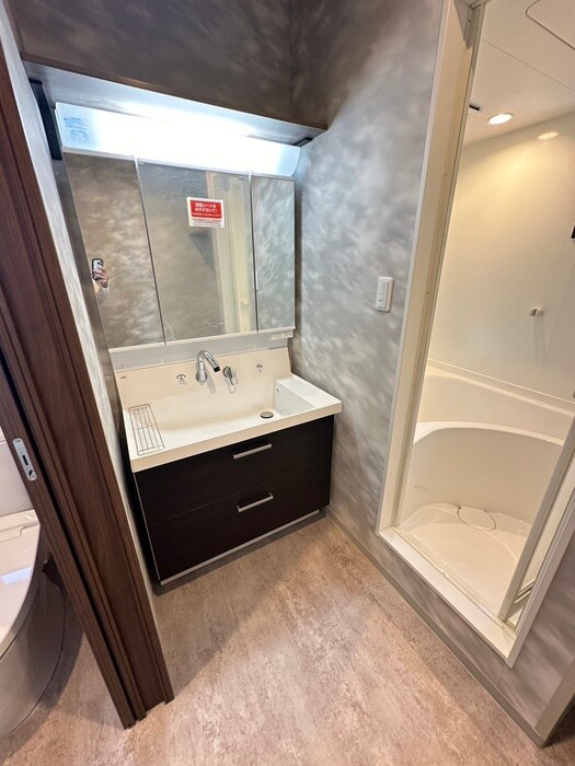 物件内観写真11　(洗面)