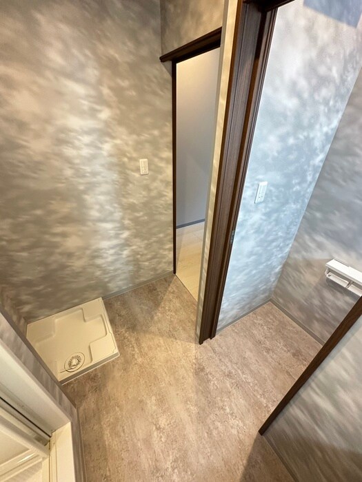 物件内観写真12　(洗濯機置場)