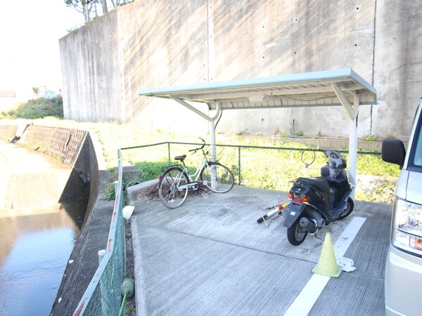 駐輪場