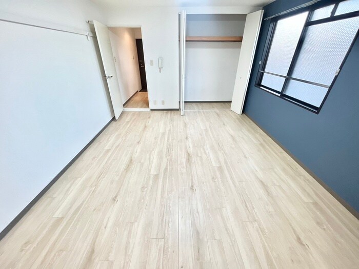 物件内観写真11　(居室)