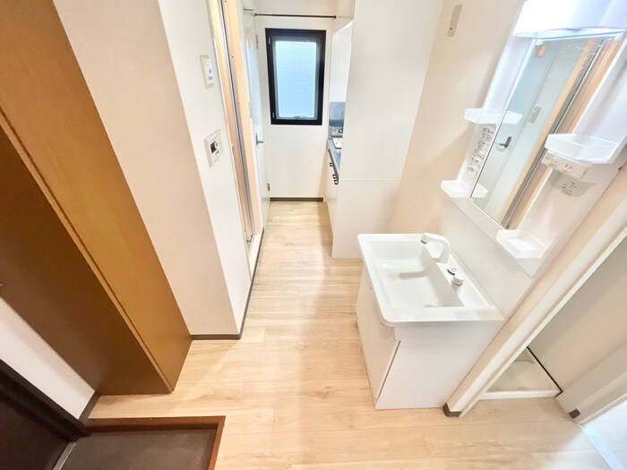 物件内観写真17　(廊下)