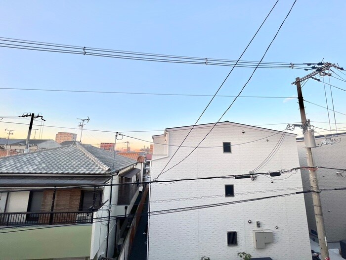 物件内観写真22　(室内からの展望)