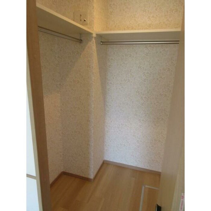 物件内観写真15　(収納)