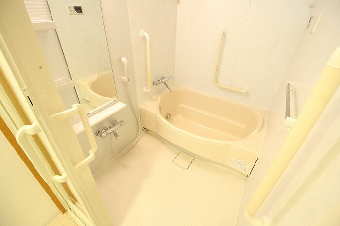 物件内観写真8　(バス／シャワールーム等)