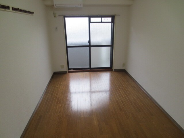 物件内観写真13　(居室)