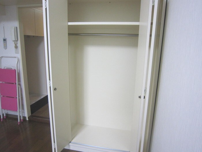 物件内観写真13　(収納)