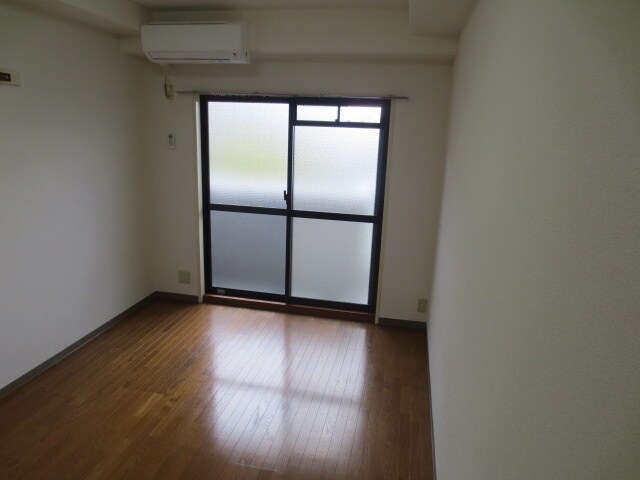 物件内観写真15　(居室)