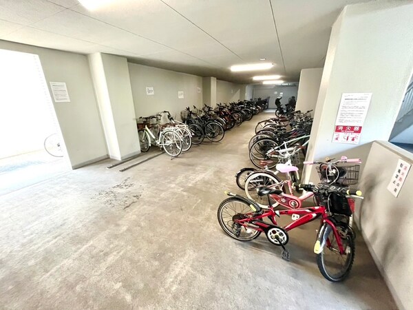 駐輪場