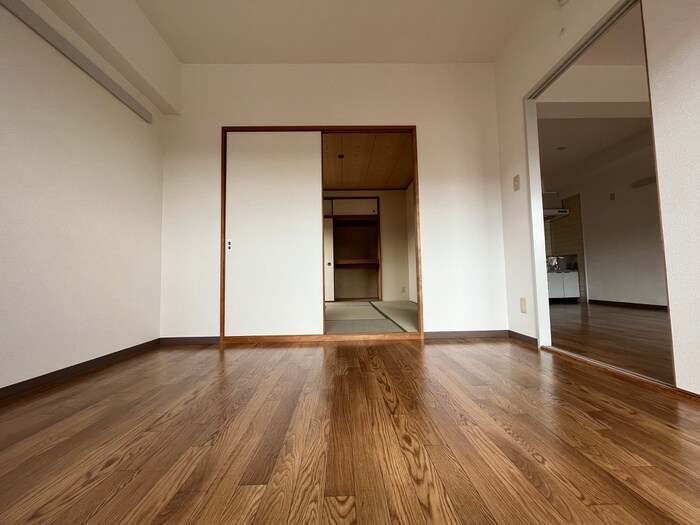 物件内観写真12　(居室)