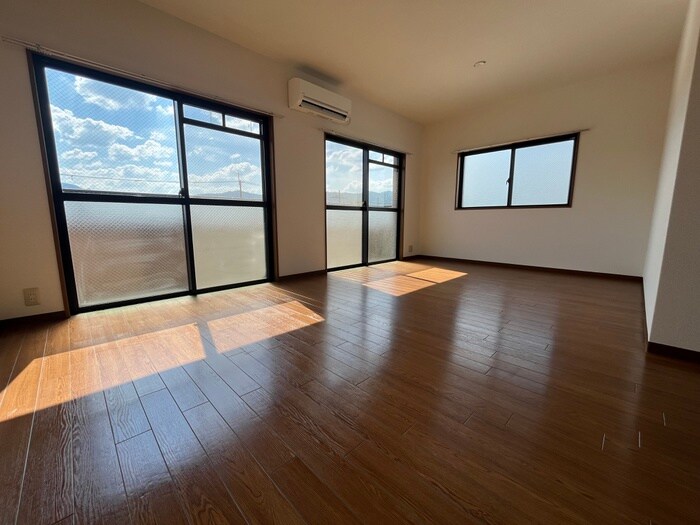 桂川ショウエイマンションの居室