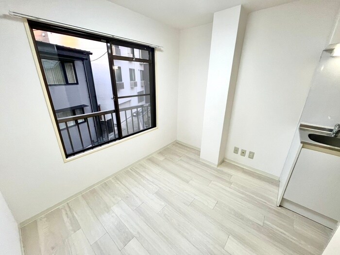 物件内観写真7　(居室)