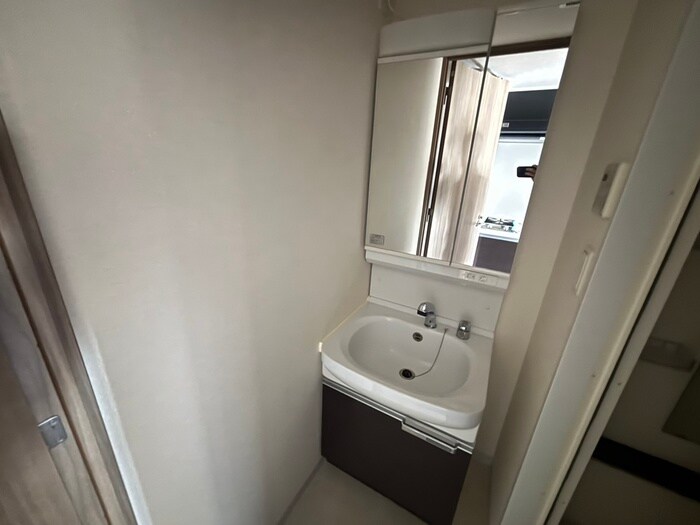 物件内観写真13　(洗面)