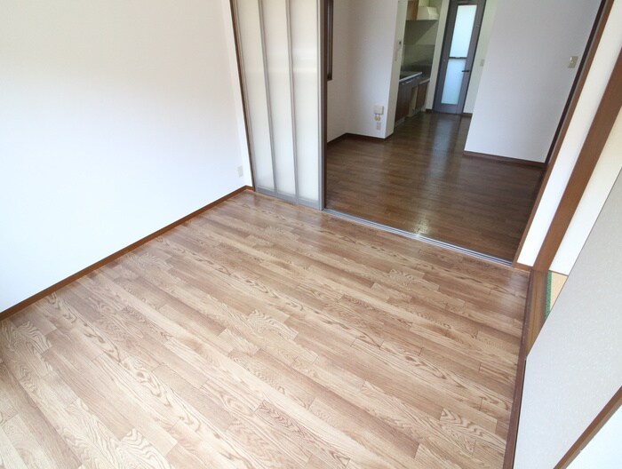 物件内観写真15　(居室)