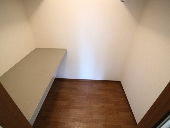 物件内観写真17　(収納)