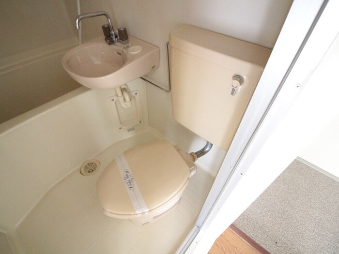 物件内観写真13　(トイレ)