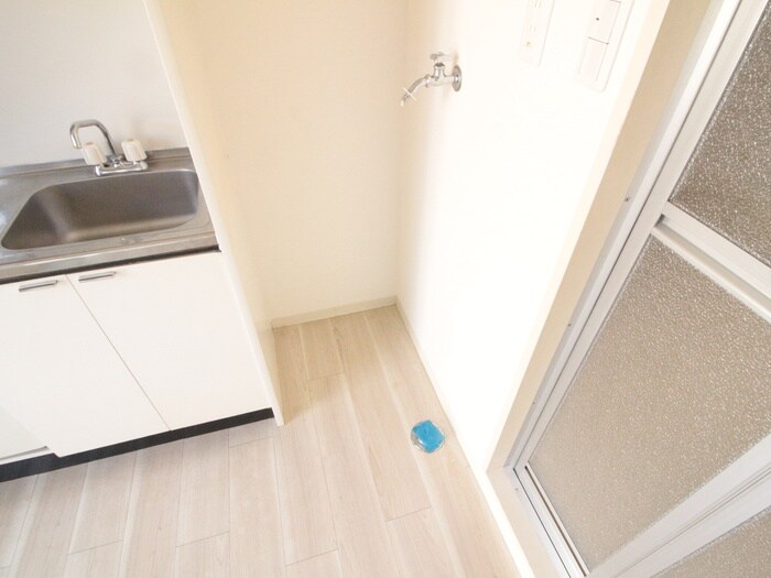 物件内観写真14　(洗濯機置場)