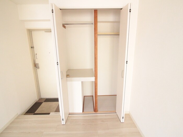 物件内観写真15　(収納)