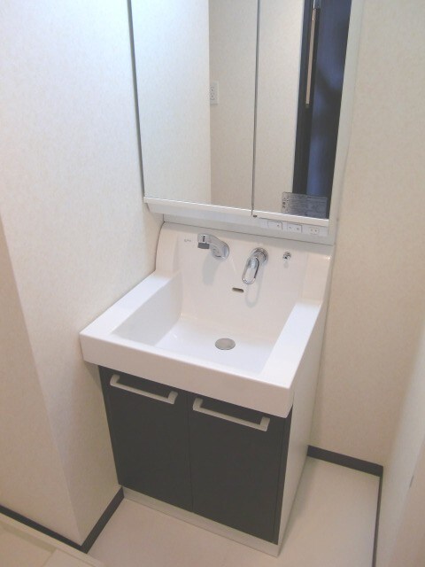 物件内観写真7　(洗面)