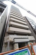 プレサンス心斎橋ラヴィ(702)